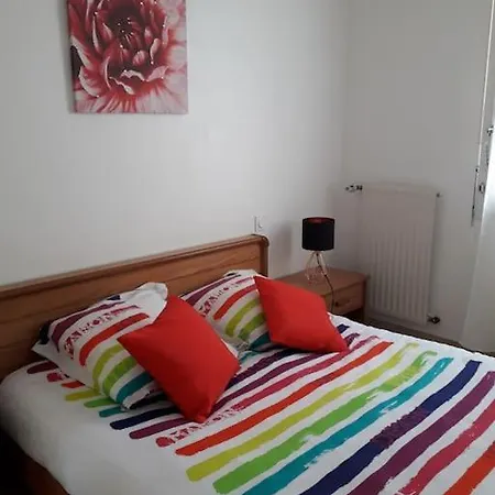 Maison Sur Les Hauteurs De *