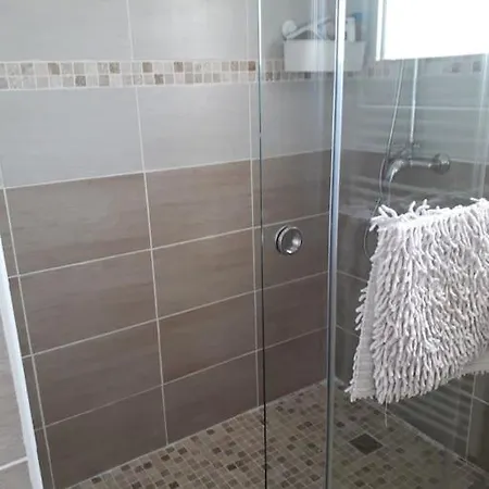 Maison Sur Les Hauteurs De Carcassonne